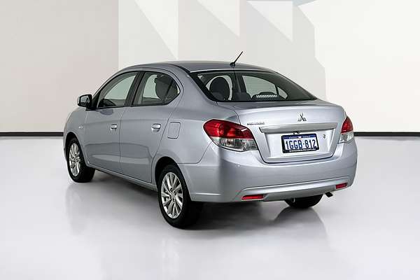 2016 Mitsubishi MIRAGE ES LA MY16