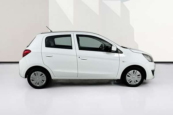 2017 Mitsubishi MIRAGE ES LA MY16