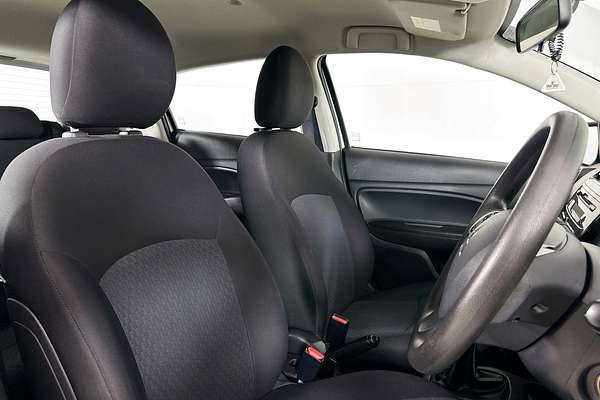 2017 Mitsubishi MIRAGE ES LA MY16