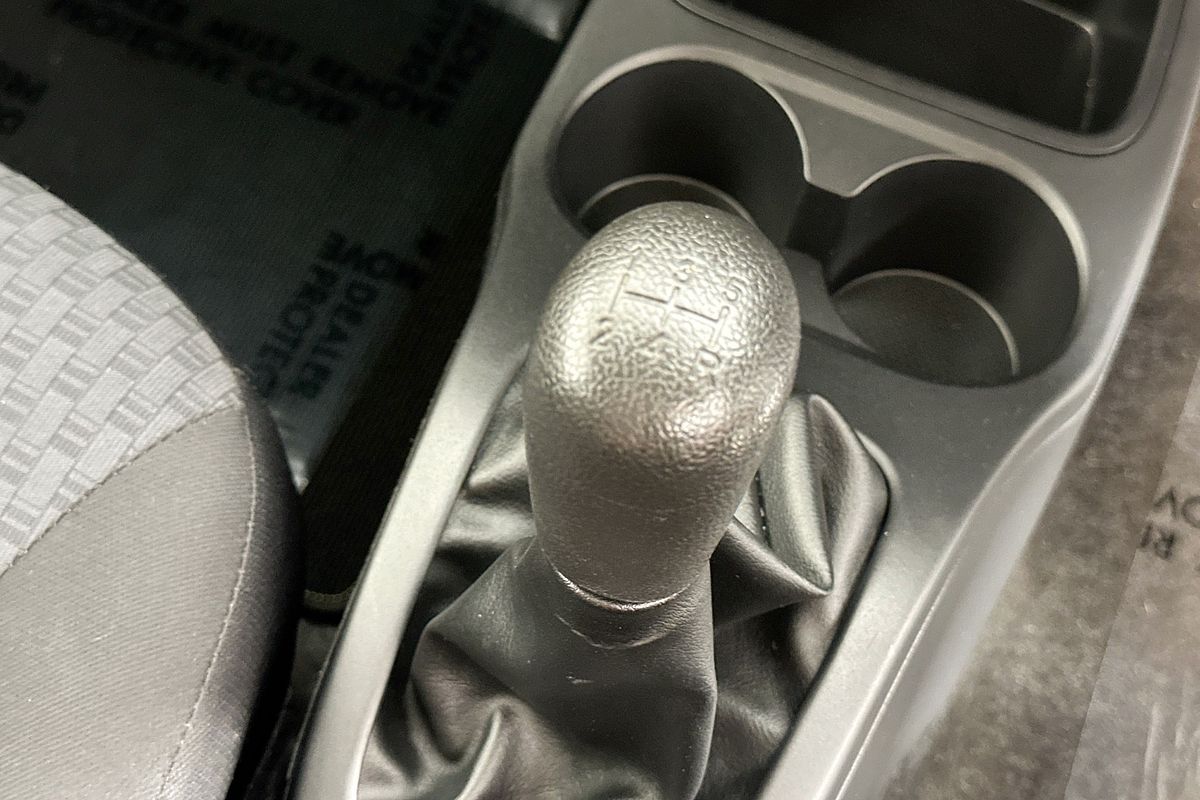 2017 Mitsubishi MIRAGE ES LA MY16