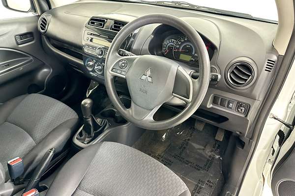 2017 Mitsubishi MIRAGE ES LA MY16