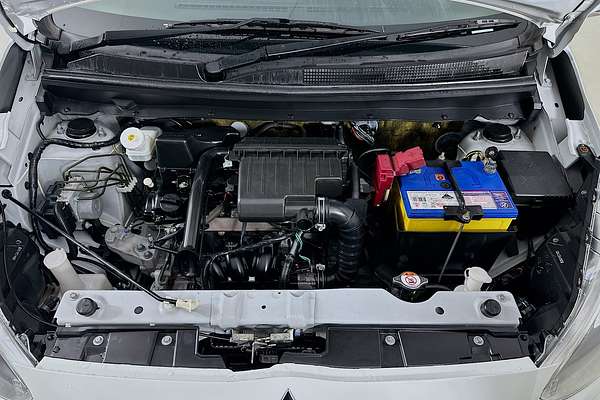 2015 Mitsubishi MIRAGE ES LA MY15
