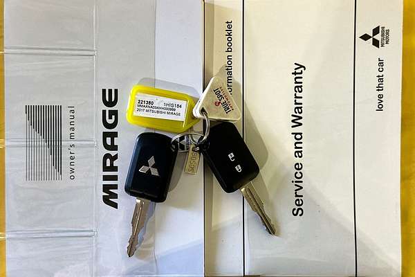 2017 Mitsubishi MIRAGE ES LA MY16