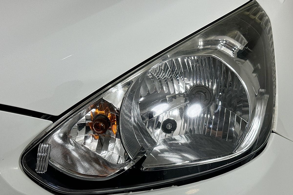 2017 Mitsubishi MIRAGE ES LA MY16