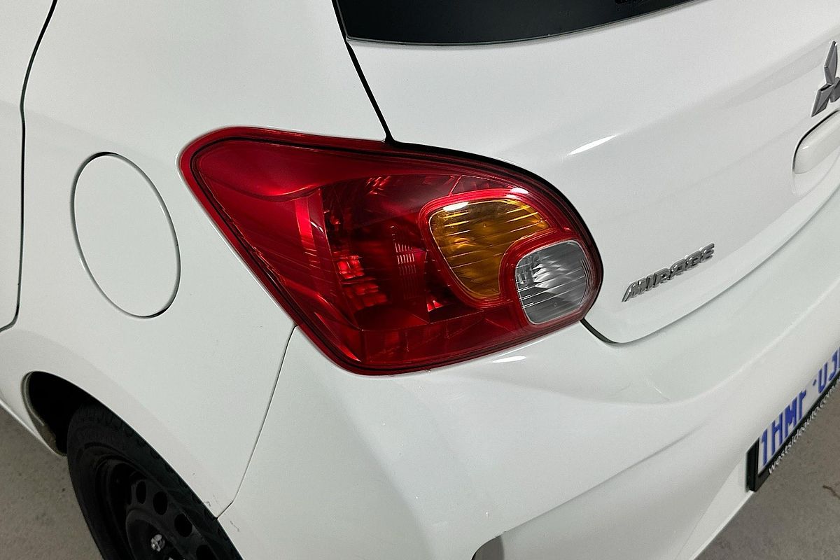 2021 Mitsubishi MIRAGE ES LB