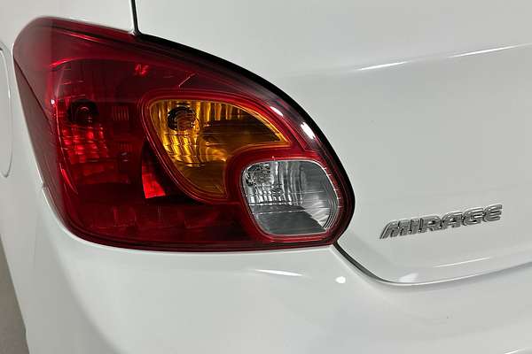 2017 Mitsubishi MIRAGE ES LA MY16