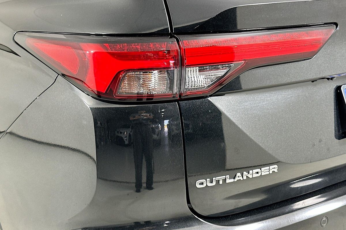 2021 Mitsubishi OUTLANDER ES 5 SEAT (2WD) ZM MY22