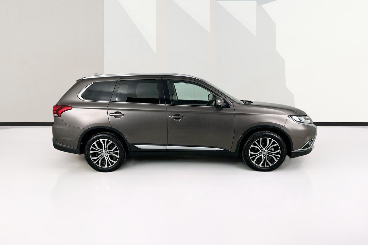 2017 Mitsubishi OUTLANDER LS 7 SEAT (AWD) ZL MY18.5
