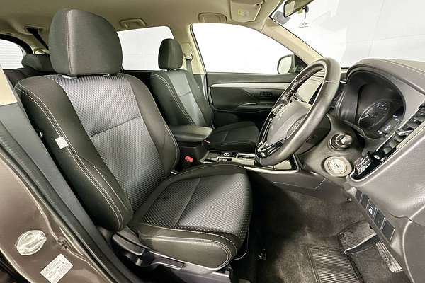 2017 Mitsubishi OUTLANDER LS 7 SEAT (AWD) ZL MY18.5