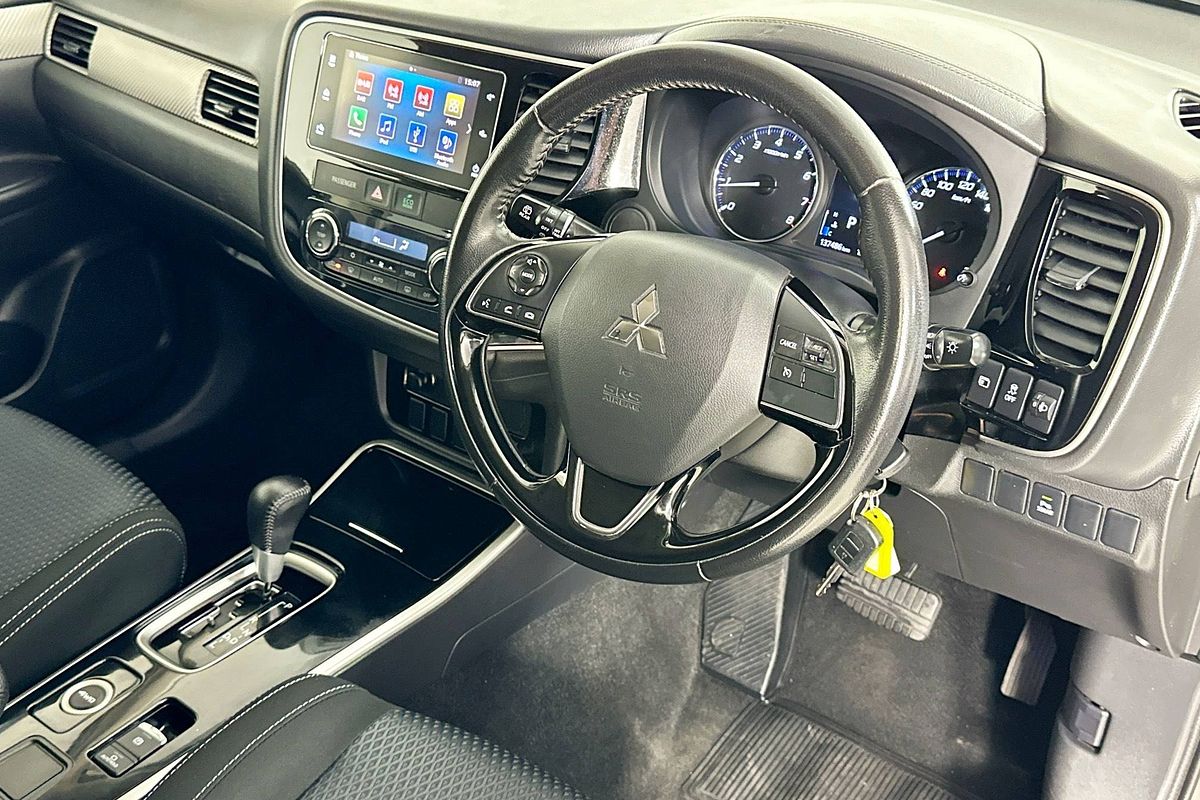 2017 Mitsubishi OUTLANDER LS 7 SEAT (AWD) ZL MY18.5