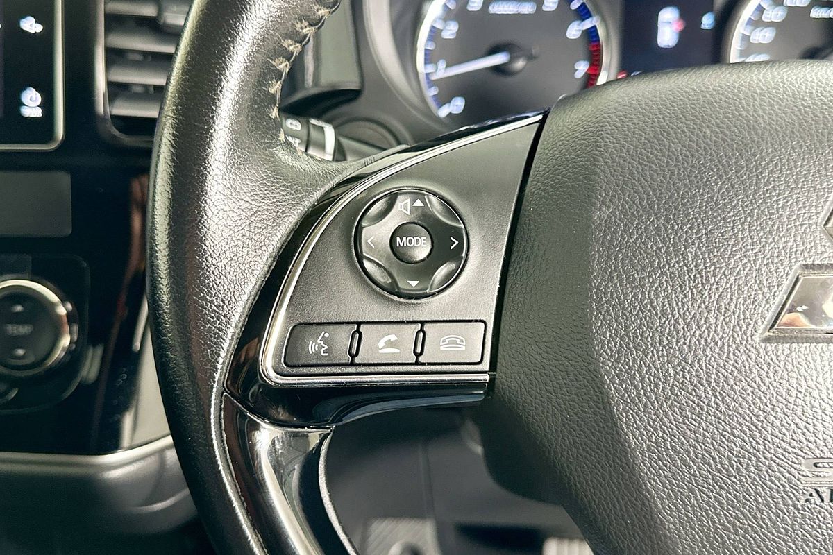 2017 Mitsubishi OUTLANDER LS 7 SEAT (AWD) ZL MY18.5