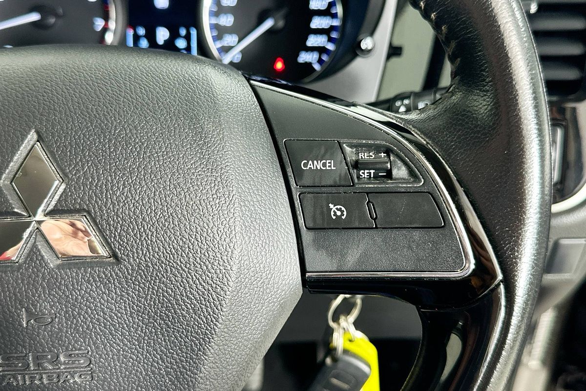2017 Mitsubishi OUTLANDER LS 7 SEAT (AWD) ZL MY18.5