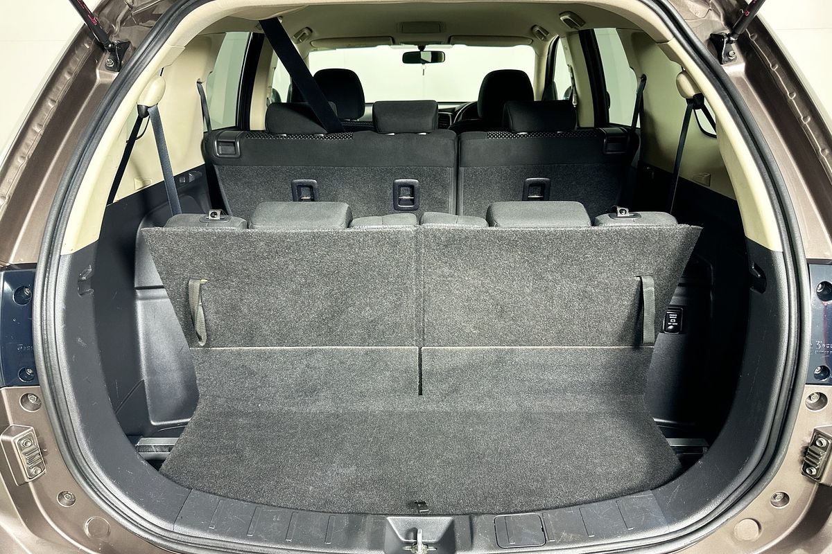 2017 Mitsubishi OUTLANDER LS 7 SEAT (AWD) ZL MY18.5