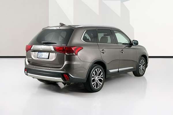2017 Mitsubishi OUTLANDER LS 7 SEAT (AWD) ZL MY18.5