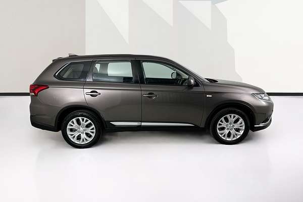 2021 Mitsubishi OUTLANDER ES 7 SEAT (AWD) ZL MY21