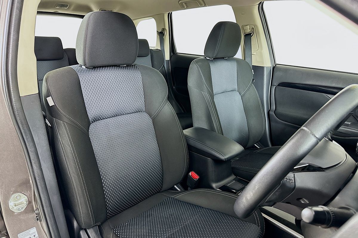 2020 Mitsubishi OUTLANDER ES 7 SEAT (AWD) ZL MY20