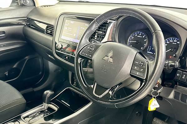 2021 Mitsubishi OUTLANDER ES 7 SEAT (AWD) ZL MY21