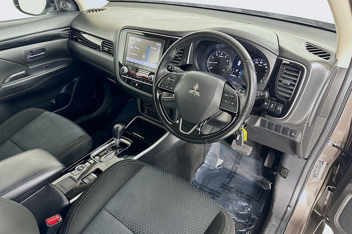 2020 Mitsubishi OUTLANDER ES 7 SEAT (AWD) ZL MY20