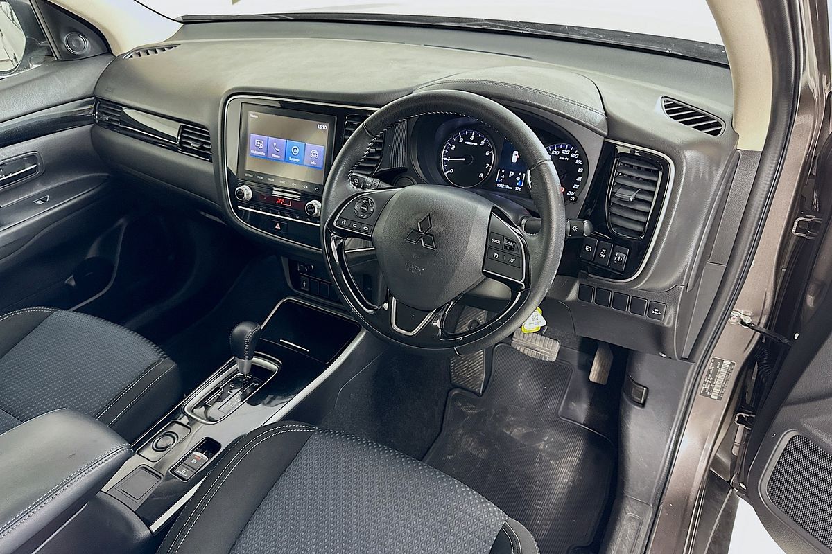 2020 Mitsubishi OUTLANDER ES 7 SEAT (AWD) ZL MY20