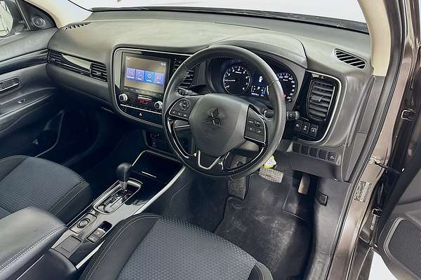 2020 Mitsubishi OUTLANDER ES 7 SEAT (AWD) ZL MY20