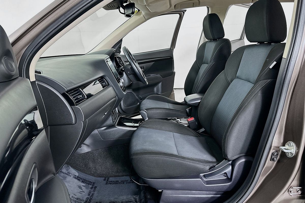 2020 Mitsubishi OUTLANDER ES 7 SEAT (AWD) ZL MY20