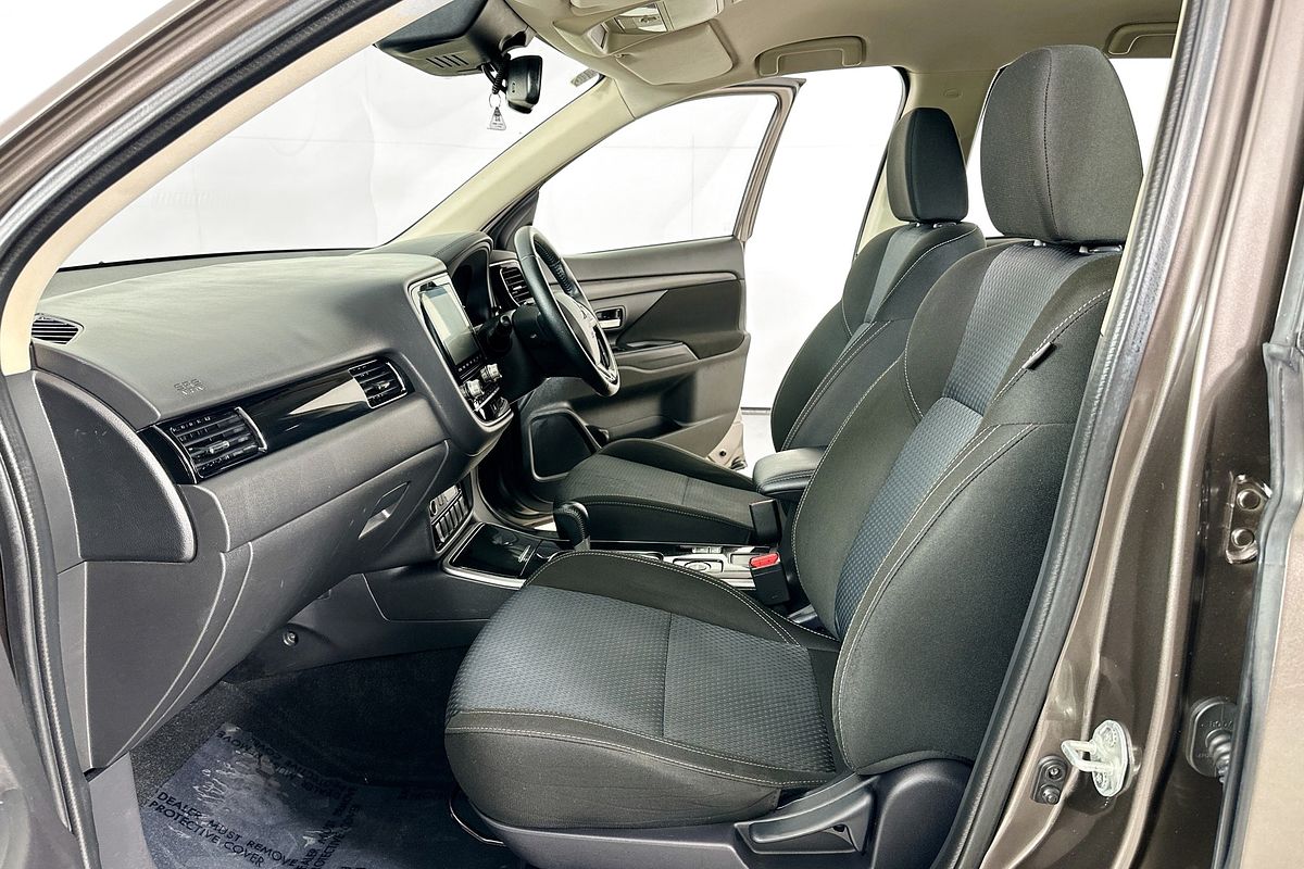 2021 Mitsubishi OUTLANDER ES 7 SEAT (AWD) ZL MY21
