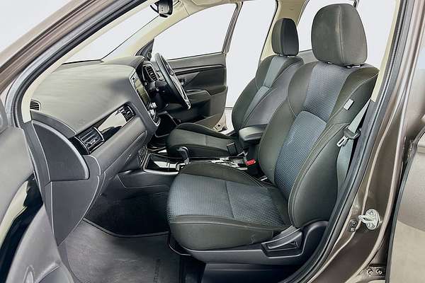 2021 Mitsubishi Outlander ES ZL
