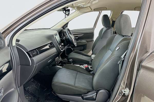 2021 Mitsubishi OUTLANDER ES 7 SEAT (AWD) ZL MY21