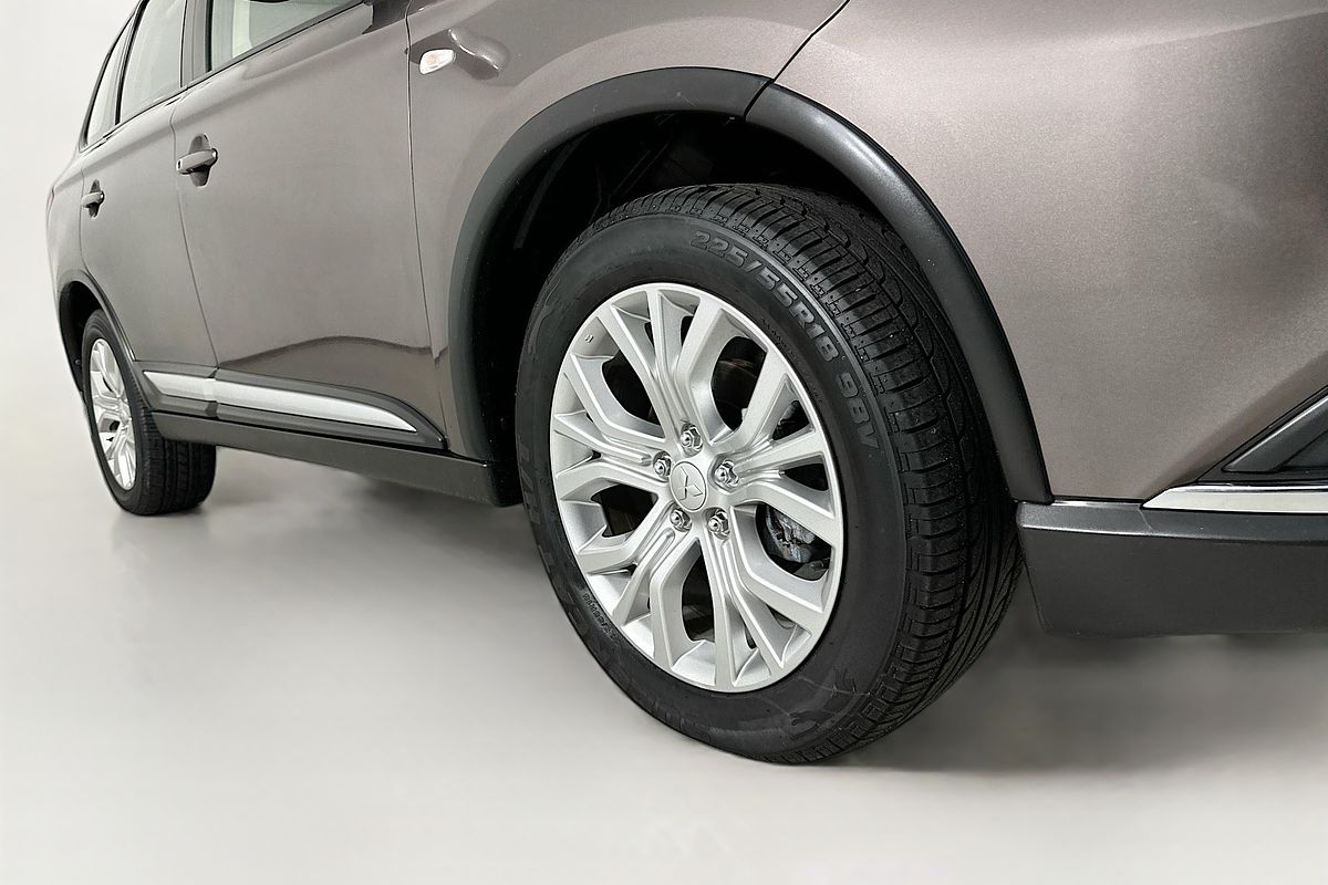 2020 Mitsubishi OUTLANDER ES 7 SEAT (AWD) ZL MY20