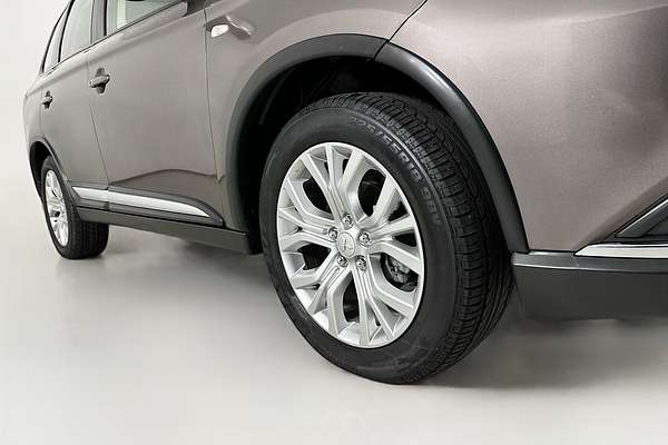 2020 Mitsubishi OUTLANDER ES 7 SEAT (AWD) ZL MY20