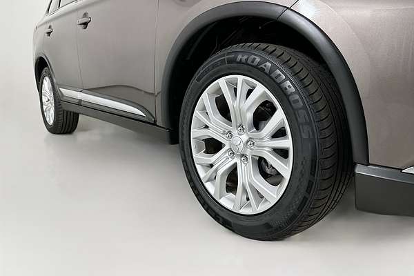 2021 Mitsubishi OUTLANDER ES 7 SEAT (AWD) ZL MY21