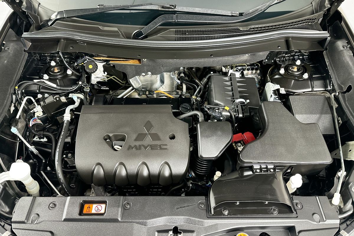 2021 Mitsubishi OUTLANDER ES 7 SEAT (AWD) ZL MY21