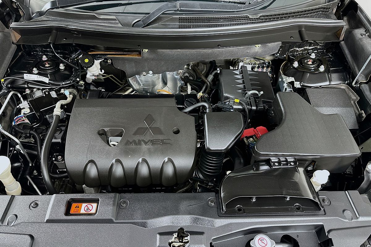 2021 Mitsubishi OUTLANDER ES 7 SEAT (AWD) ZL MY21