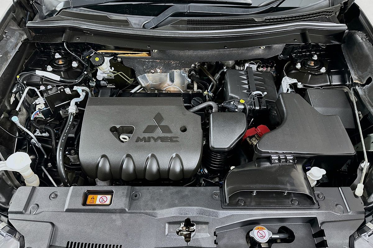 2020 Mitsubishi OUTLANDER ES 7 SEAT (AWD) ZL MY20