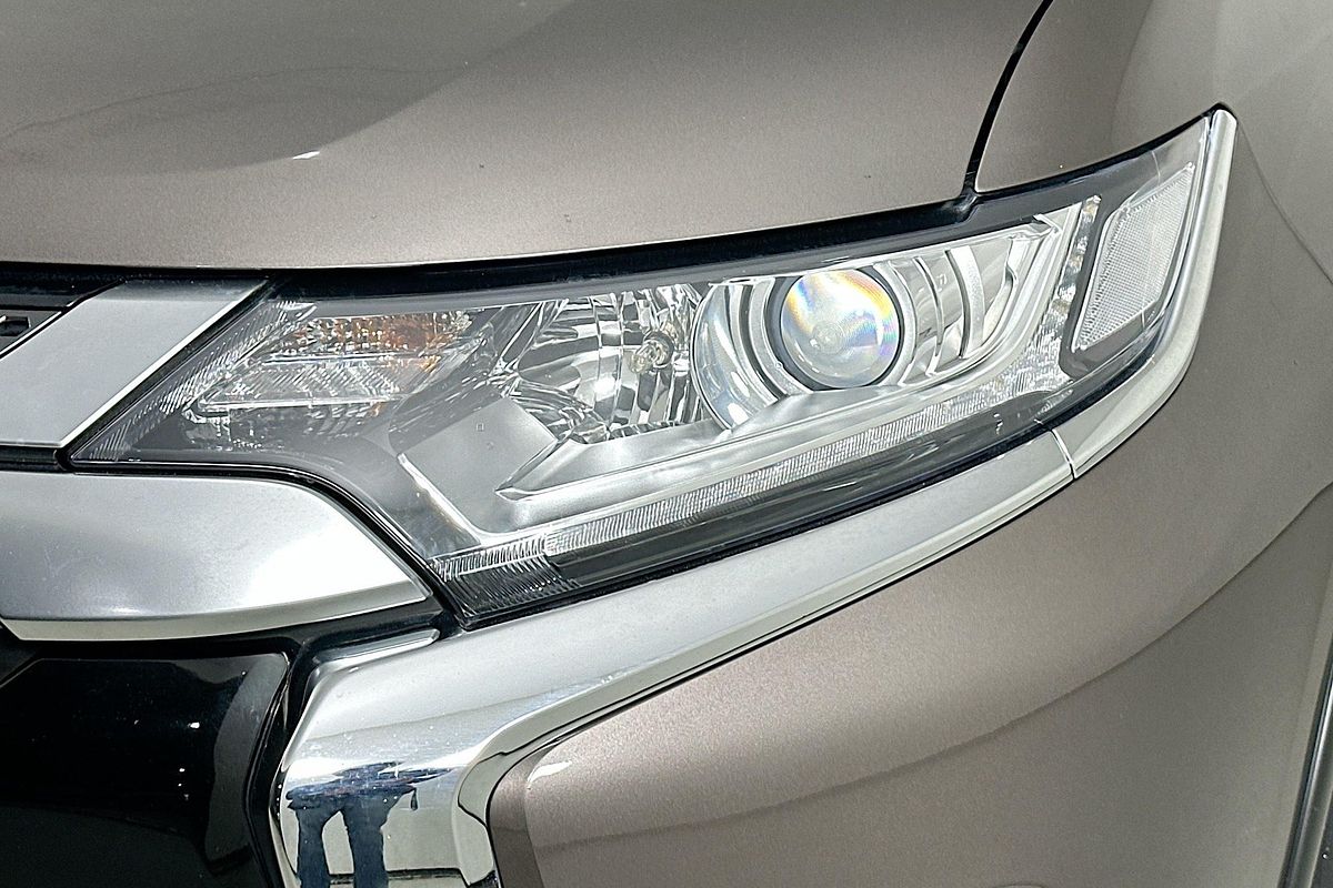 2020 Mitsubishi OUTLANDER ES 7 SEAT (AWD) ZL MY20