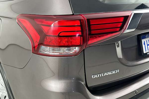 2021 Mitsubishi Outlander ES ZL