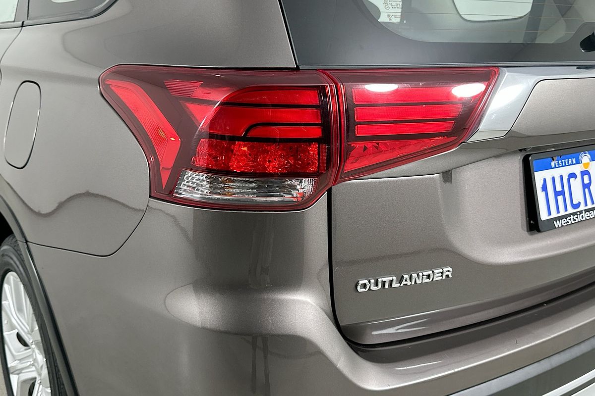 2020 Mitsubishi OUTLANDER ES 7 SEAT (AWD) ZL MY20