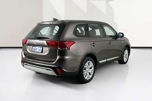 2021 Mitsubishi Outlander ES ZL