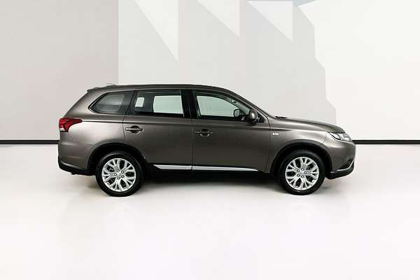 2021 Mitsubishi OUTLANDER ES 7 SEAT (AWD) ZL MY21