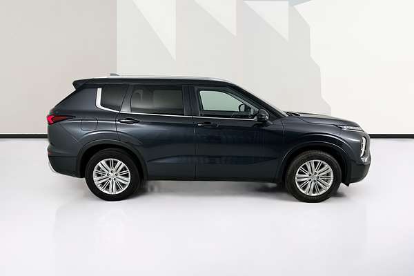 2024 Mitsubishi Outlander LS ZM