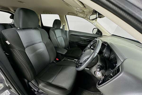 2021 Mitsubishi Outlander ES 7 SEAT (2WD) ZM MY22