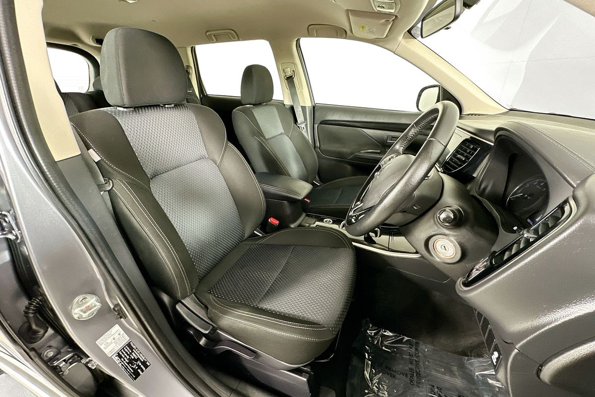 2018 Mitsubishi OUTLANDER ES 7 SEAT (AWD) ZL MY19