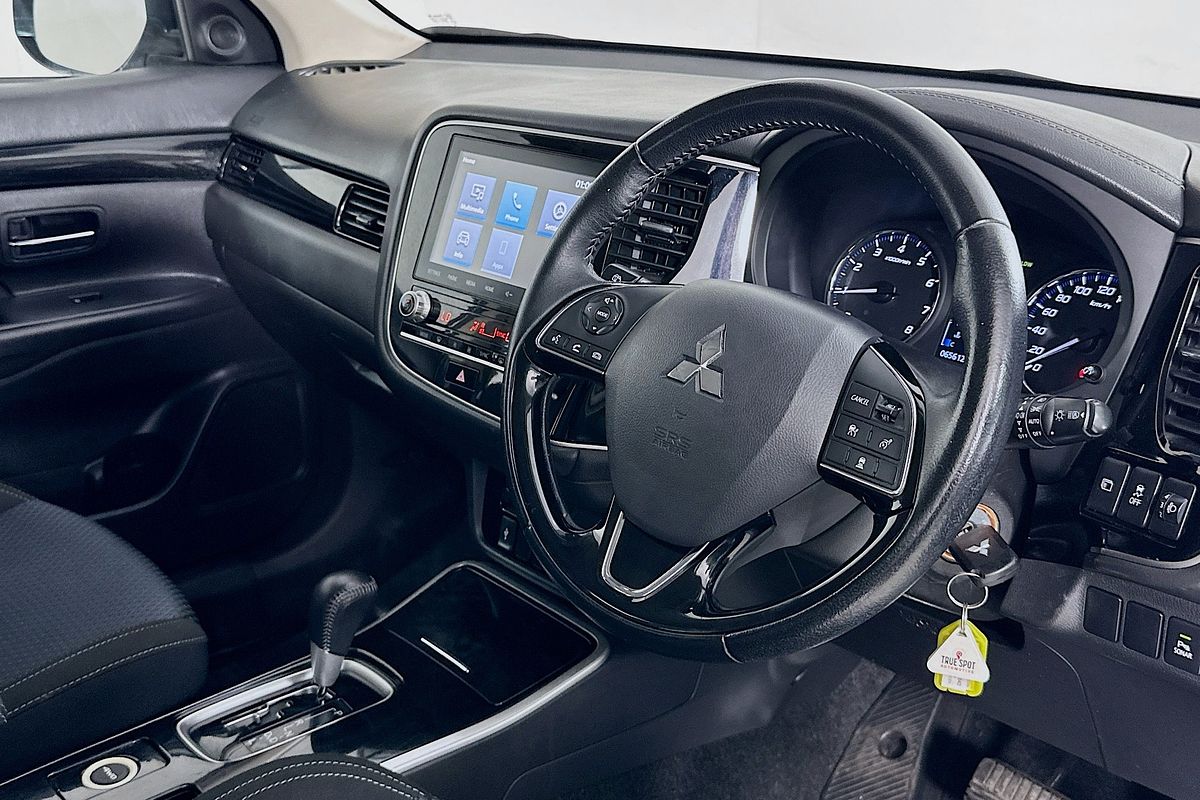 2021 Mitsubishi OUTLANDER ES ZL