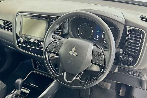 2021 Mitsubishi OUTLANDER ES 7 SEAT (2WD) ZL MY21