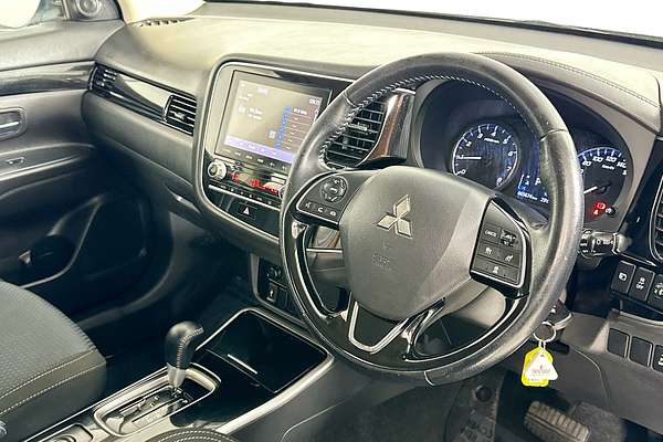 2021 Mitsubishi OUTLANDER ES 7 SEAT (AWD) ZL MY21