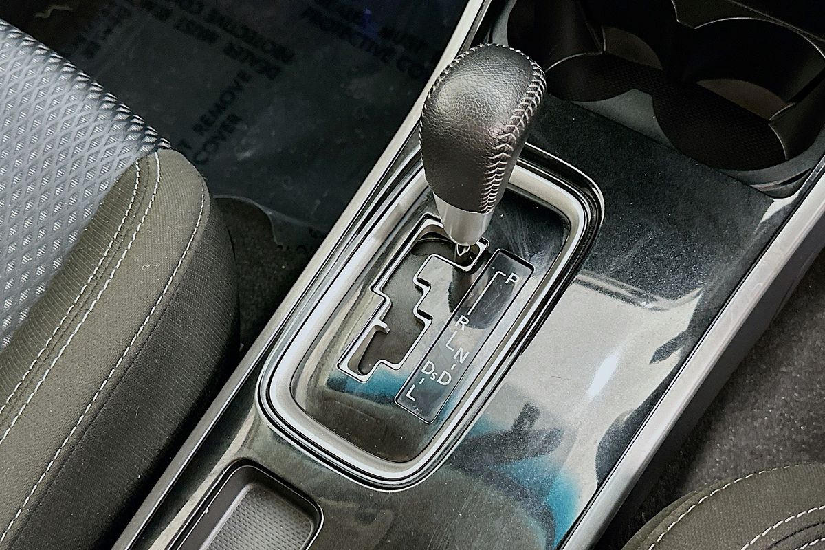 2019 Mitsubishi OUTLANDER ES 7 SEAT (2WD) ZL MY19