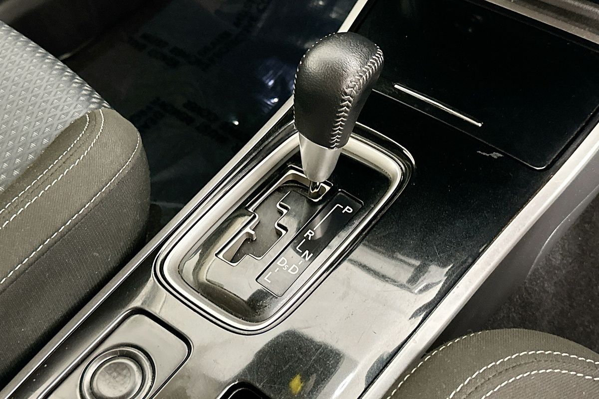 2021 Mitsubishi OUTLANDER ES 7 SEAT (AWD) ZL MY21