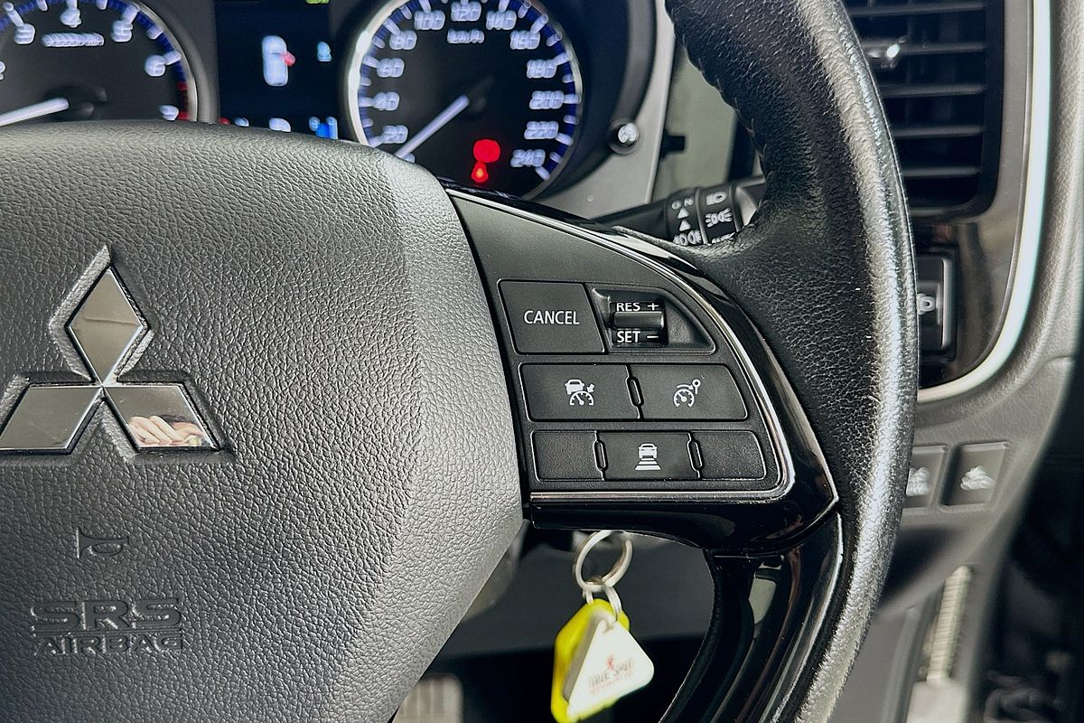 2021 Mitsubishi OUTLANDER ES ZL
