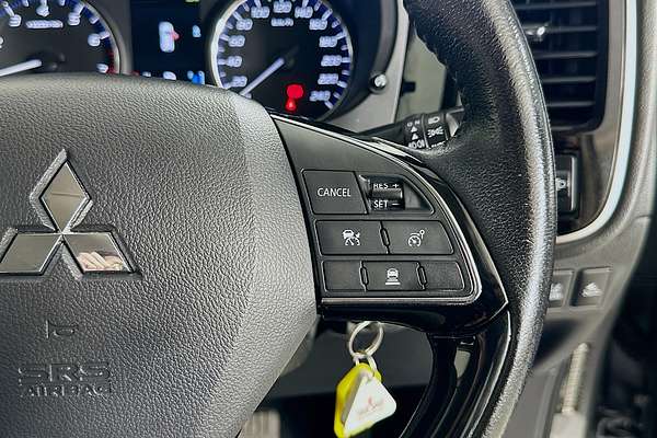 2021 Mitsubishi OUTLANDER ES ZL