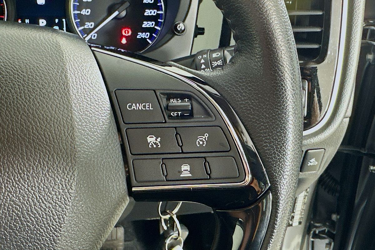 2021 Mitsubishi OUTLANDER ES 7 SEAT (2WD) ZL MY21